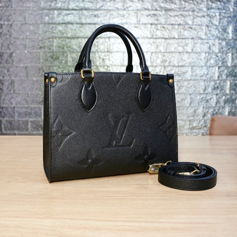 LouisVuitton/路易威登 黑色牛皮壓紋ONTHEGO PM 托特包 M45595-11