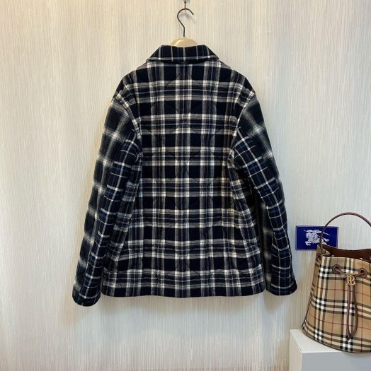 BURBERRY英國黑標男款羊毛絎縫外套S-3