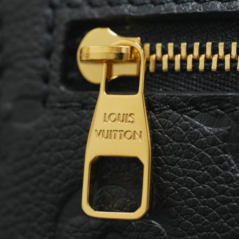 近全新 LouisVuitton/路易威登 East West黑色牛皮壓紋小郵差 斜挎包-15