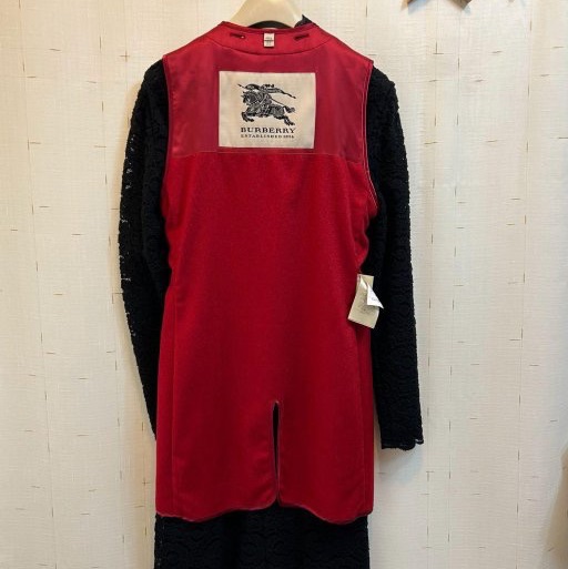 BURBERRY 英國黑標羊絨內搭背心UK4-0