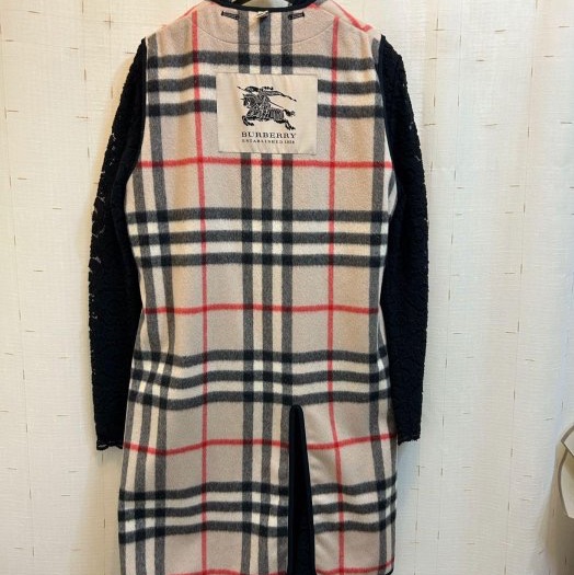 BURBERRY 英國黑標格紋內搭背心UK8-1