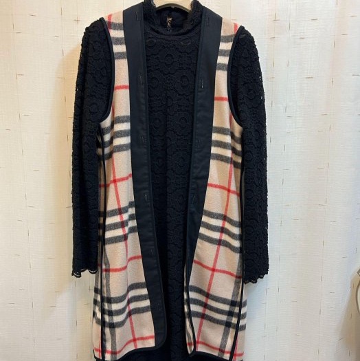 BURBERRY 英國黑標格紋內搭背心UK8-2