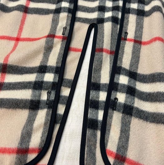 BURBERRY 英國黑標格紋內搭背心UK8-4