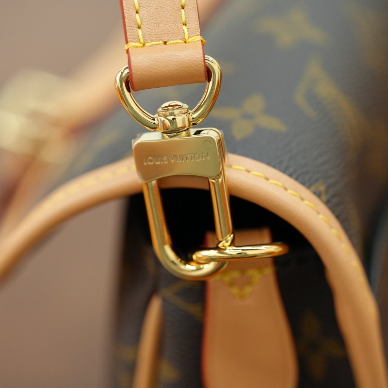 近全新 LouisVuitton/路易威登 Diane法棍包 黑色肩带 单肩包-9