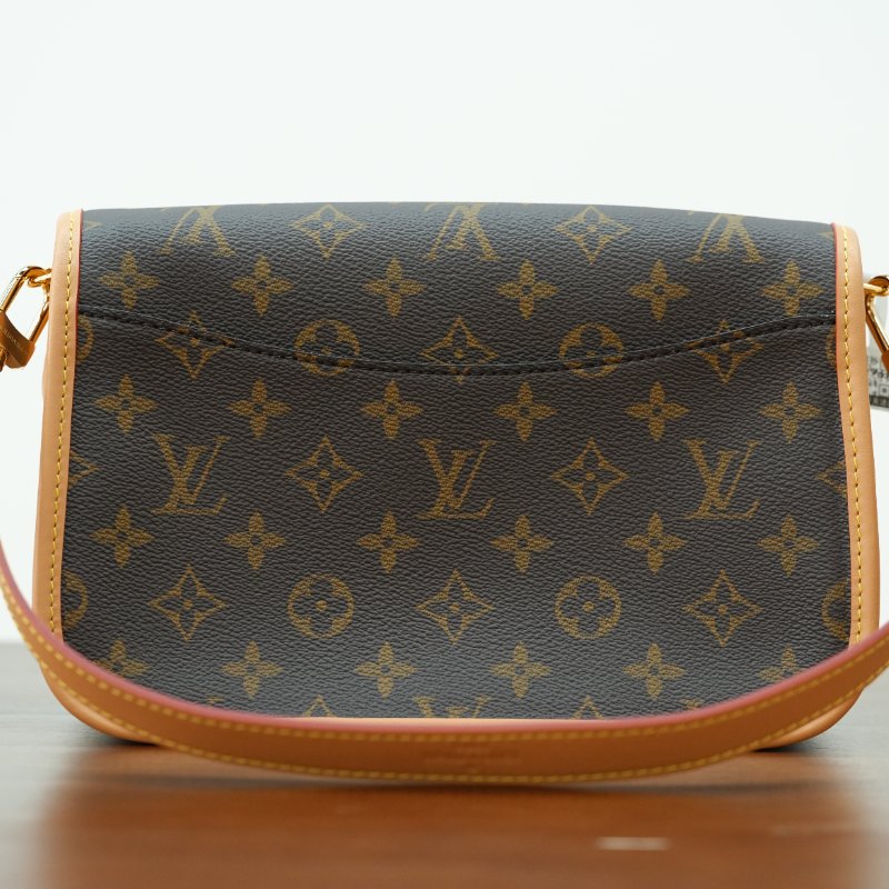 近全新 LouisVuitton/路易威登 Diane法棍包 黑色肩带 单肩包-11