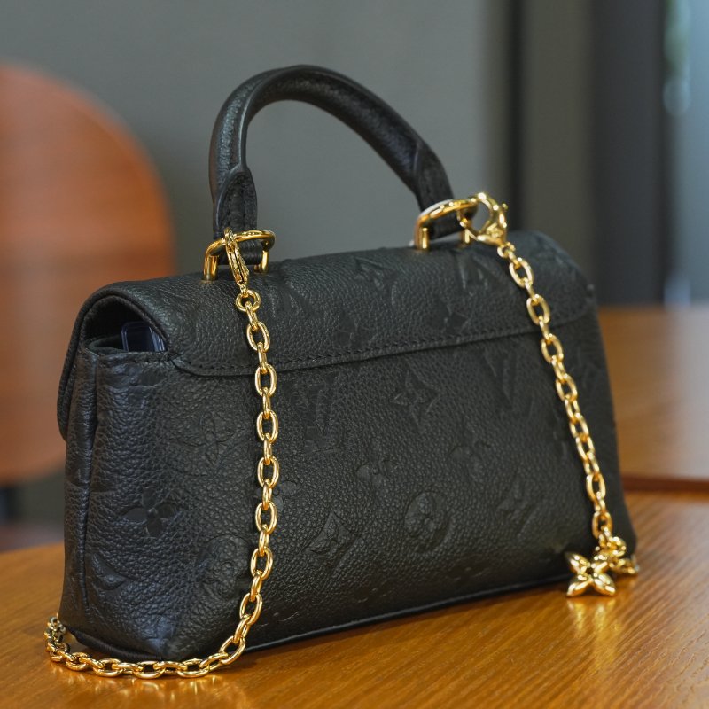 LouisVuitton/路易威登 黑牛皮壓紋Madeleine NANO 瑪德琳 鏈條斜挎包 芯片款-3