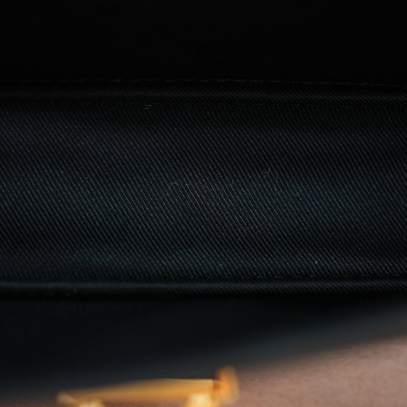 LouisVuitton/路易威登 黑牛皮壓紋Pochette Metis 郵差包鏈條斜背包 芯片款-12