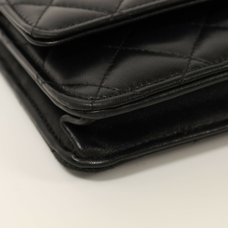 CHANEL 羊皮皮革WOC Wallet on Chain金扣鏈帶肩背袋-9