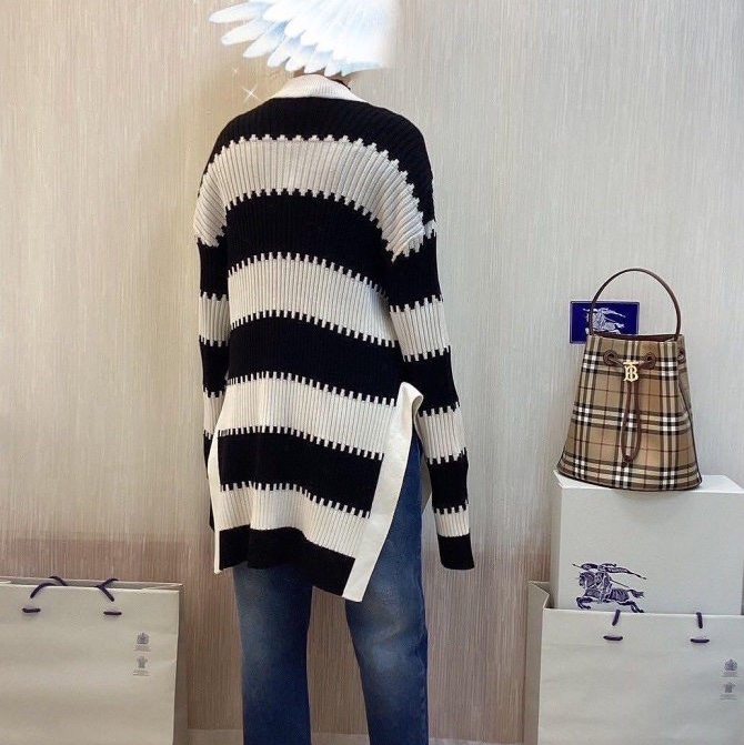 BURBERRY英國黑標男款黑白毛衣S-4
