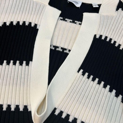 BURBERRY英國黑標男款黑白毛衣S-9