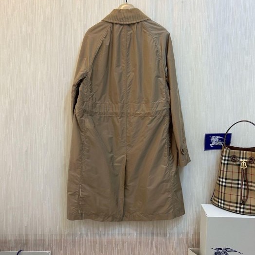 BURBERRY英國蜜色塔夫綢風雪大衣UK6-3