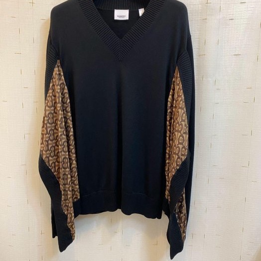 BURBERRY英國黑標專屬標誌印花絲質裁片黑色毛衣XS-2