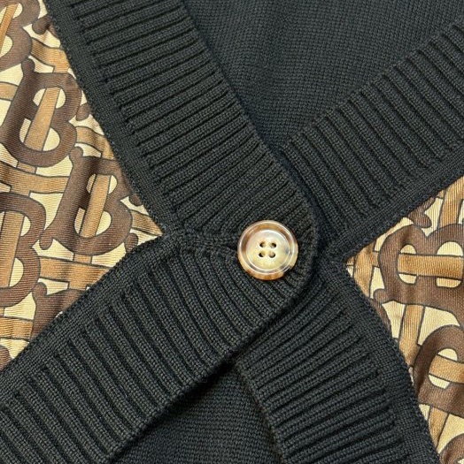 BURBERRY英國黑標專屬標誌印花絲質裁片黑色毛衣XS-9