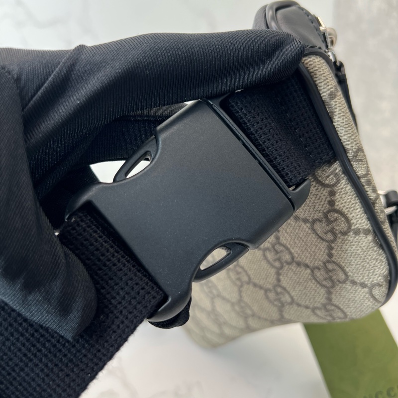 💗香緹國際精品💗 769 Gucci 帆布腰包 極新-4