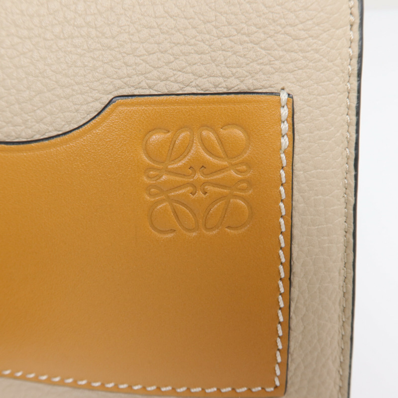 LOEWE 牛皮皮革Card Case銀扣卡片套-11