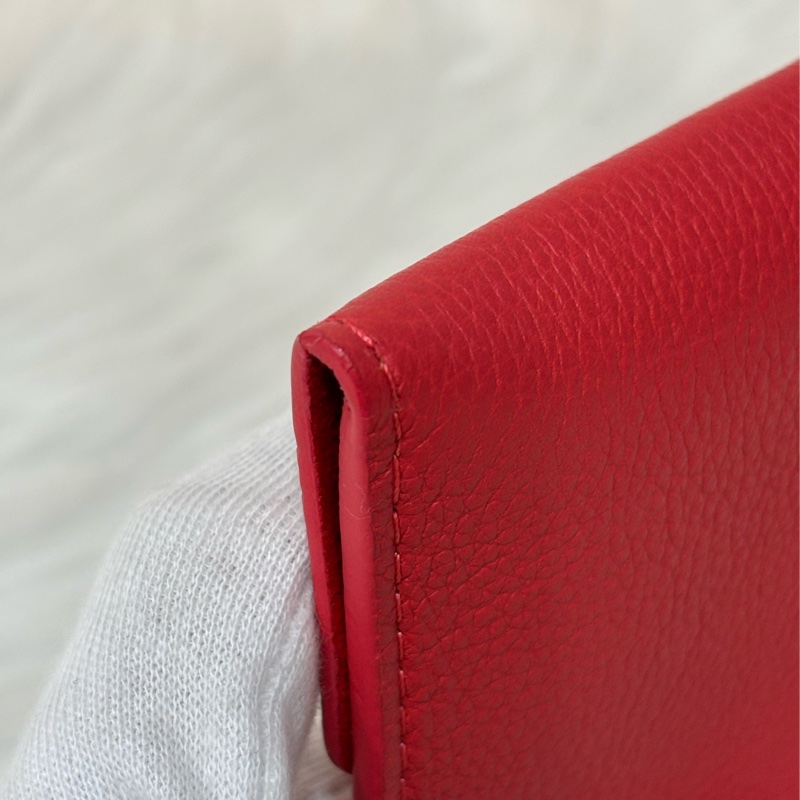 LV 訂製款 紅色荔枝皮 圓形 LOGO 釦式 信封 長夾 皮夾 收納袋 萬用袋-14