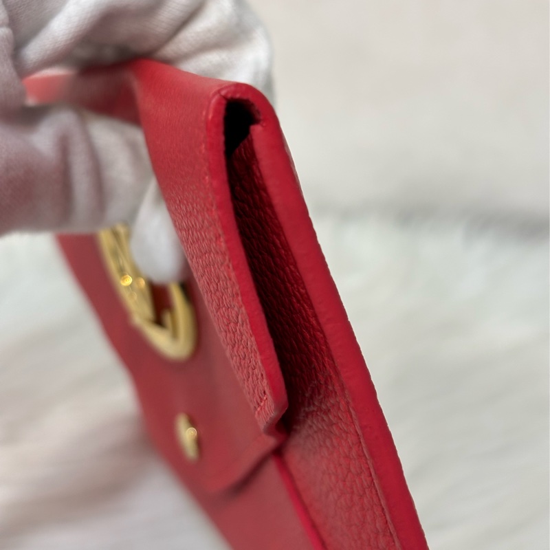 LV 訂製款 紅色荔枝皮 圓形 LOGO 釦式 信封 長夾 皮夾 收納袋 萬用袋-17