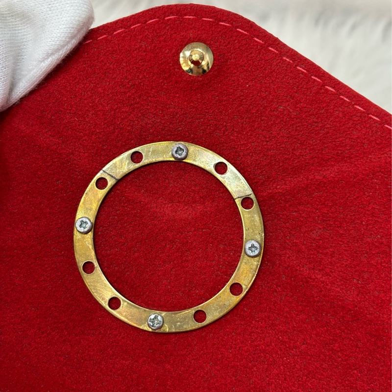 LV 訂製款 紅色荔枝皮 圓形 LOGO 釦式 信封 長夾 皮夾 收納袋 萬用袋-19