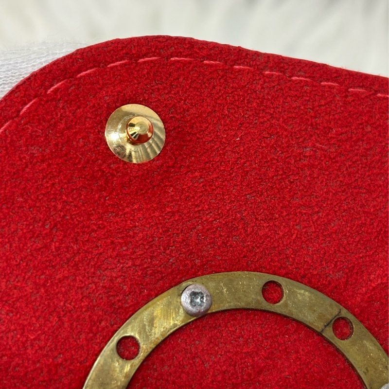 LV 訂製款 紅色荔枝皮 圓形 LOGO 釦式 信封 長夾 皮夾 收納袋 萬用袋-20