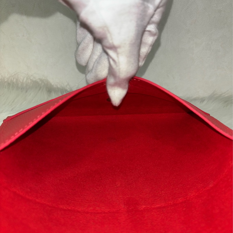LV 訂製款 紅色荔枝皮 圓形 LOGO 釦式 信封 長夾 皮夾 收納袋 萬用袋-28