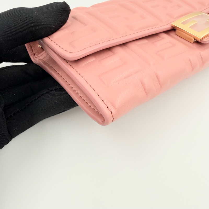 FENDI- 粉色納帕小羊皮Baguette配飾鏈WOC-5