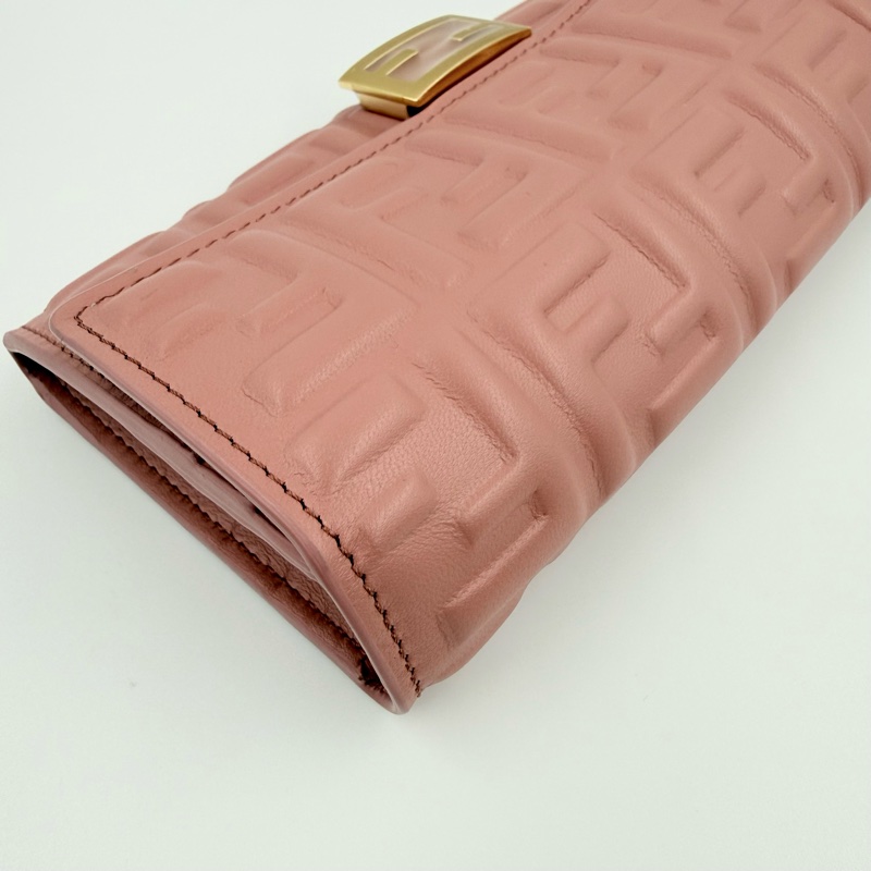 FENDI- 粉色納帕小羊皮Baguette配飾鏈WOC-7