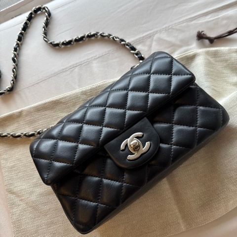 香奈兒coco20銀扣小羊皮