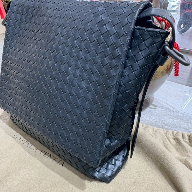 Bottega Veneta 編織掀蓋側背包-1