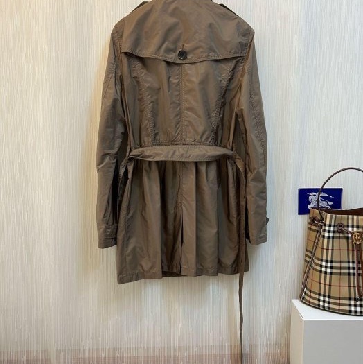 BURBERRY英國BRIT輕盈風衣UK10-2