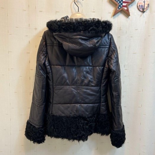 BURBERRY BLUE LABEL黑色連帽皮衣38-5