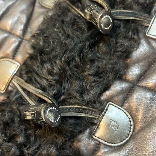 BURBERRY BLUE LABEL黑色連帽皮衣38-7