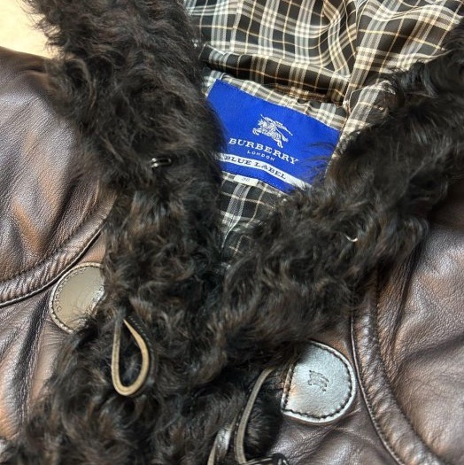 BURBERRY BLUE LABEL黑色連帽皮衣38-9