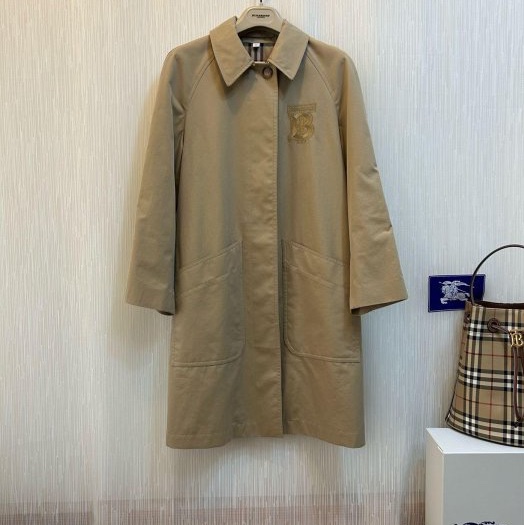 BURBERRY英國專屬標飾圖案輕便風衣UK2-1