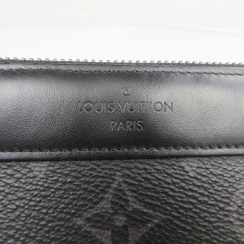 LOUIS VUITTON Monogram Eclipse Pochette Discovery PM銀扣手拿包-10