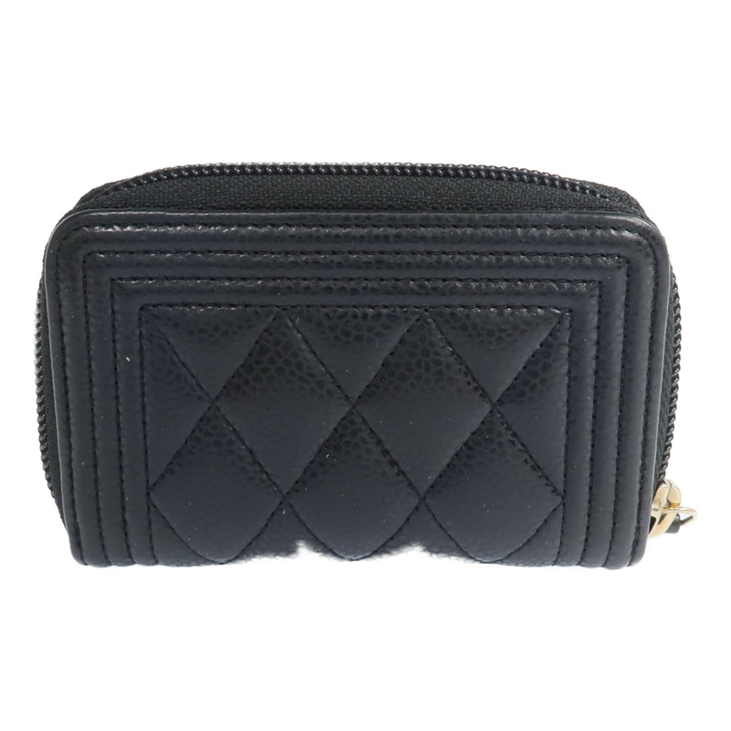 CHANEL 牛皮皮革Boy Card Case金扣卡片套-1