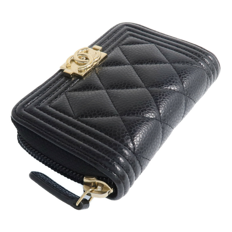 CHANEL 牛皮皮革Boy Card Case金扣卡片套-3