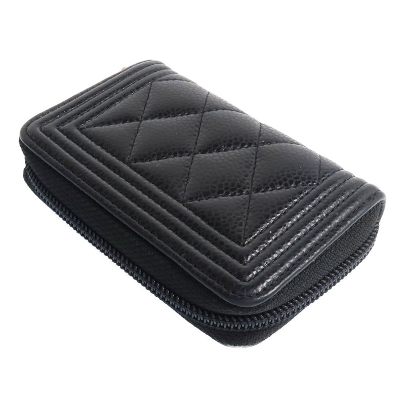 CHANEL 牛皮皮革Boy Card Case金扣卡片套-4