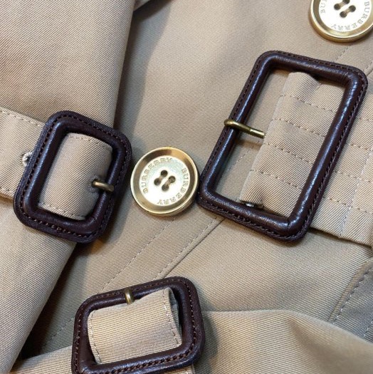 BURBERRY LONDON蜜色金釦風衣36-9