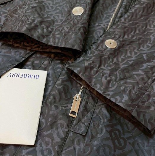 BURBERRY英國黑色專屬標誌提花連帽風雪大衣UK4-5