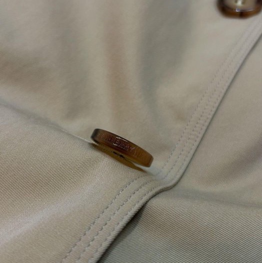 BURBERRY英國蜜色風衣UK2-6