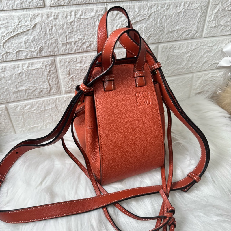 LOEWE Hammock Mini 牛皮手提/肩背二用包-36