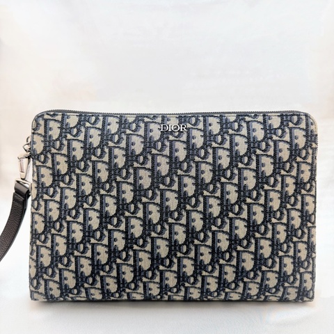 Dior 老花手拿包