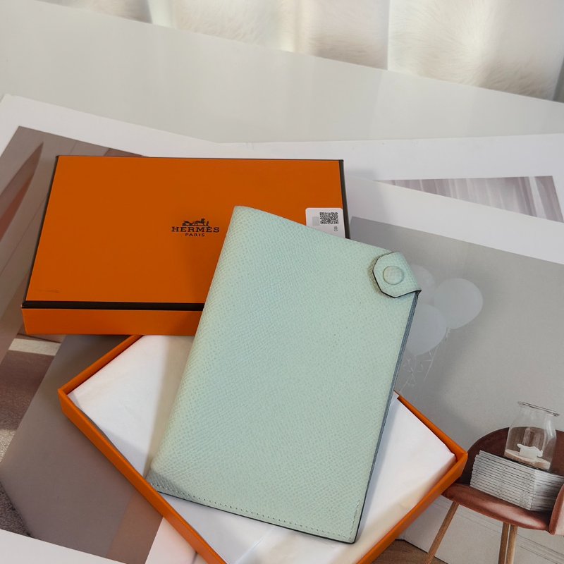 HERMES Tarmac 護照夾 - 新薄荷綠 W-0