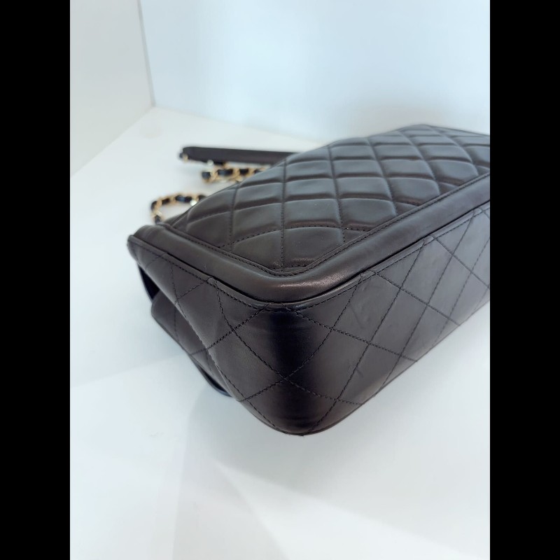 Chanel seasonal classic flap
Medium-12