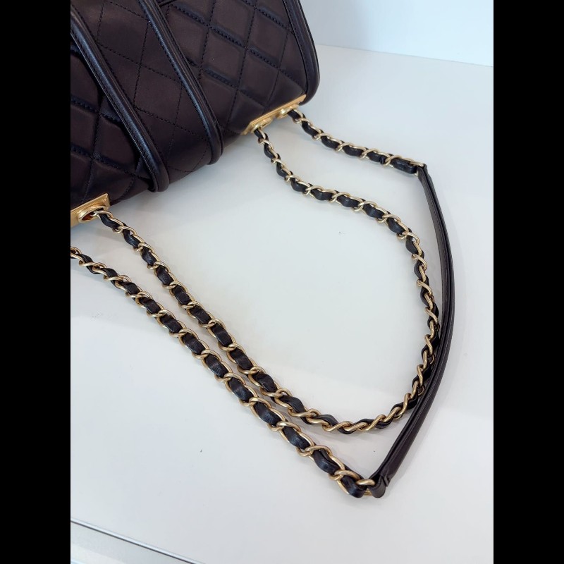 Chanel seasonal classic flap
Medium-18