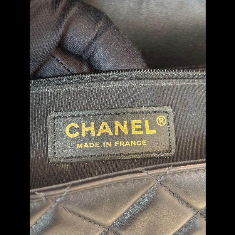 Chanel seasonal classic flap
Medium-19