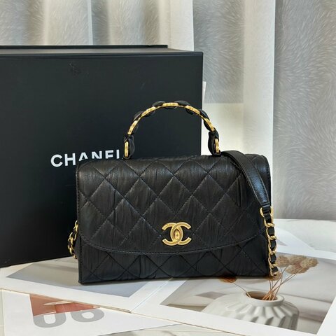 CHANEL 褶皺小羊皮手提斜背包 - 黑金31開