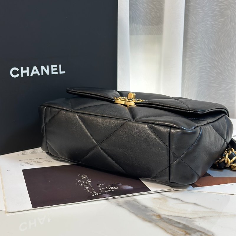 CHANEL 19 Bag 菱格紋羊皮手提肩背包 26 - 黑金-5
