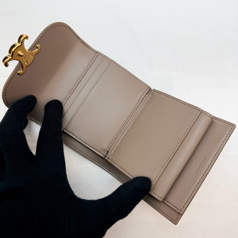 CELINE 灰褐色凱旋門釦式短夾-3