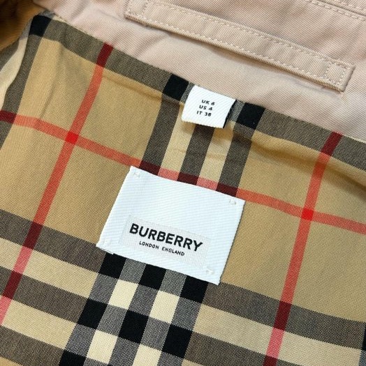 BURBERRY英國黑標香芋色卡姆登風衣UK6-17